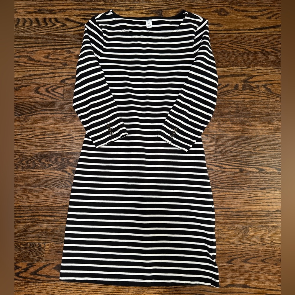 Size Small Old Navy Black and White 3/4  Sleeve Cotton Spandex Dress